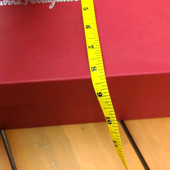 Salvatore Ferragamo Red Gift Shoe Box - Excellent Condition - Picture 2 of 5